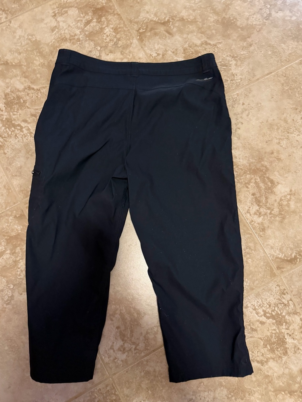 Eddie Bauer Women’s Black Cargo Capri Pants - Picture 2 of 5